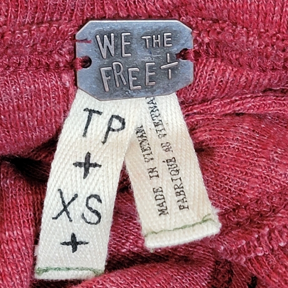 Free People We The Free Split Back Chunky Turtleneck Womens XS Rusty Brick Boho - Picture 8 of 12